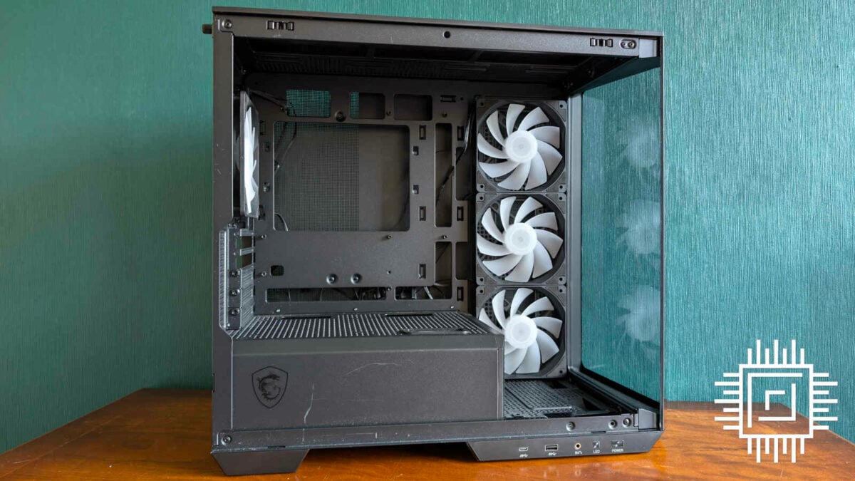 MSI MAG Pano M100 PZ case, its side panel removed